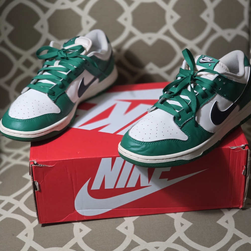 Nike Dunks Green and White Sneakers